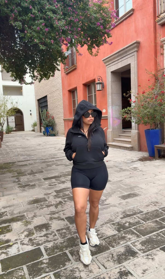 SHADOW MINIMALISTIC - Cropped Half-Zip Hoodie